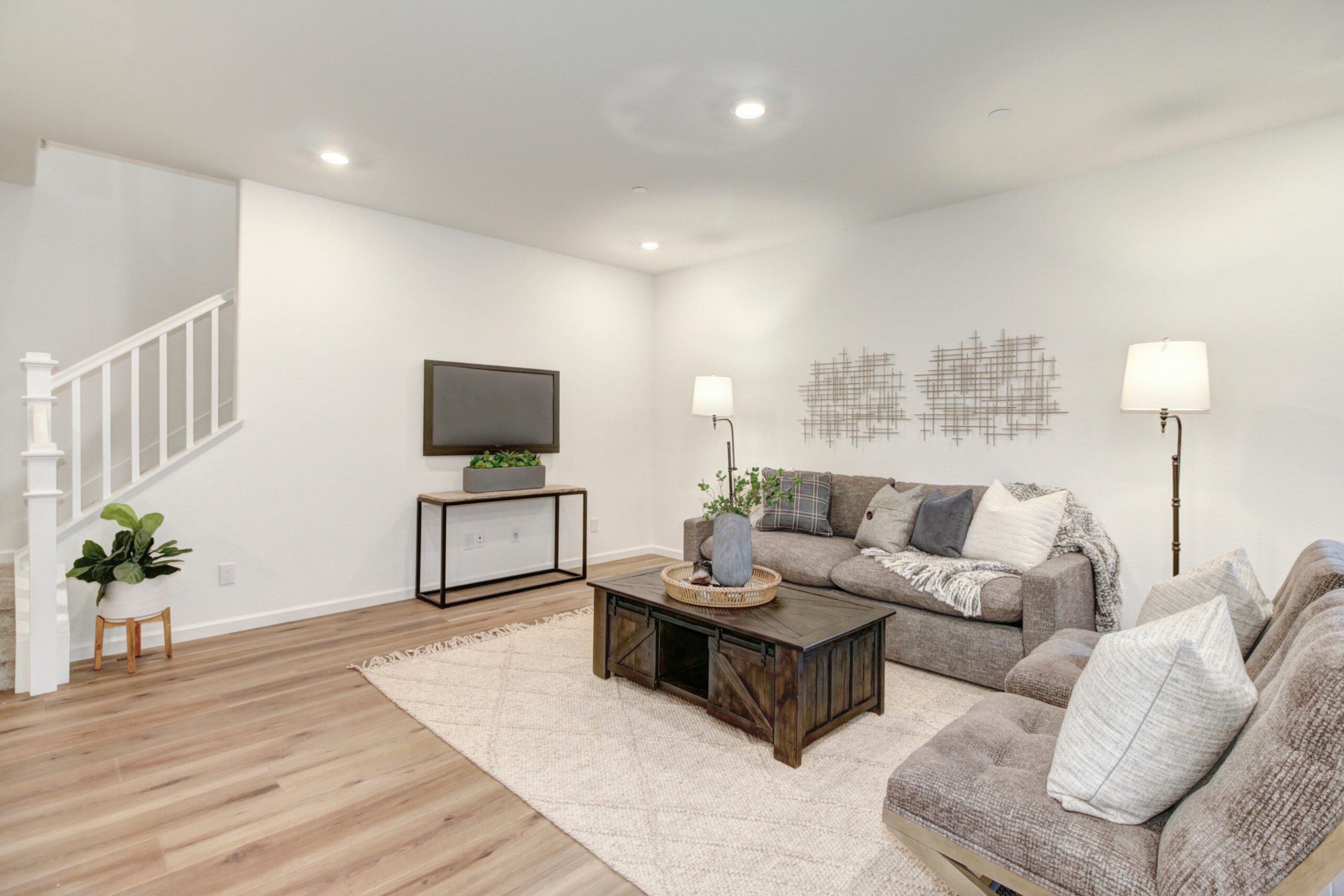 8254_Joecy_Way_Elk_Grove_11
