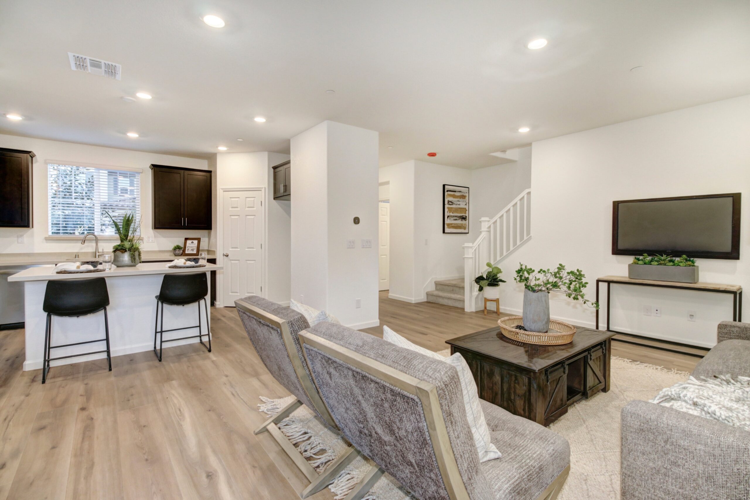 8254_Joecy_Way_Elk_Grove_3