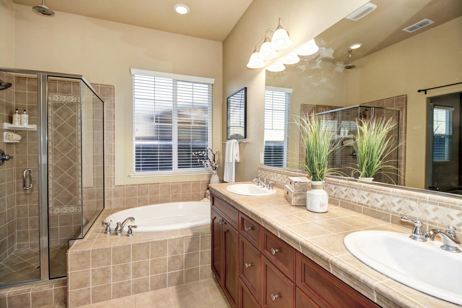 845_Hildebrand_Cir_Folsom_CA-large-025-012-025-1500x1000-72dpi