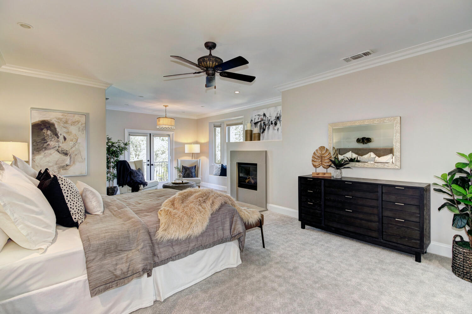 9162_Cedar_Ridge_Dr_Granite-large-049-037-049-1500x1000-72dpi