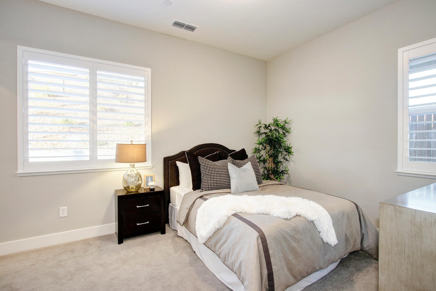 933_Merrill_Ct_El_Dorado_Hills-large-042-043-042-1500x1000-72dpi