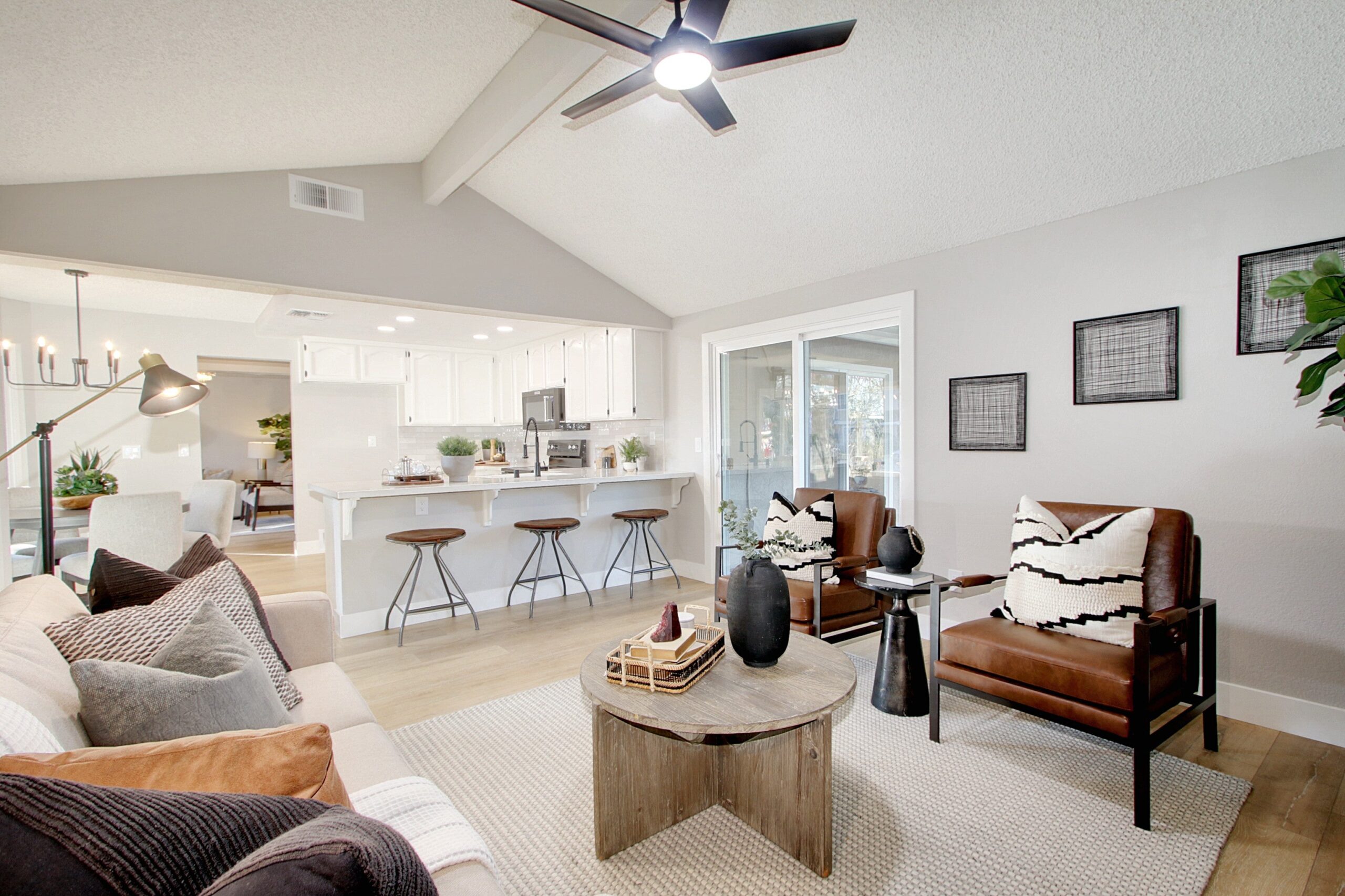 Atrisco_Cir_Sacramento_6