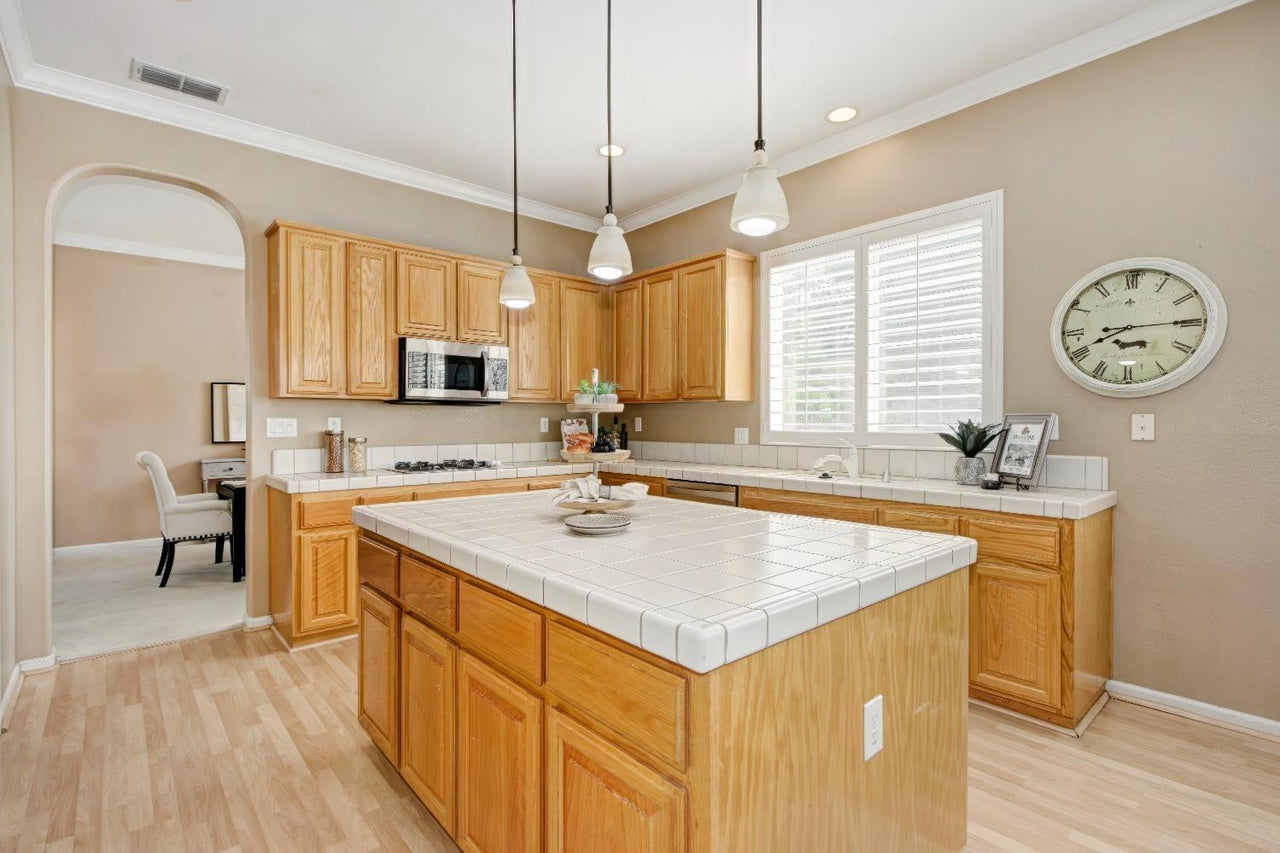 Bauser_Ave_Roseville_14