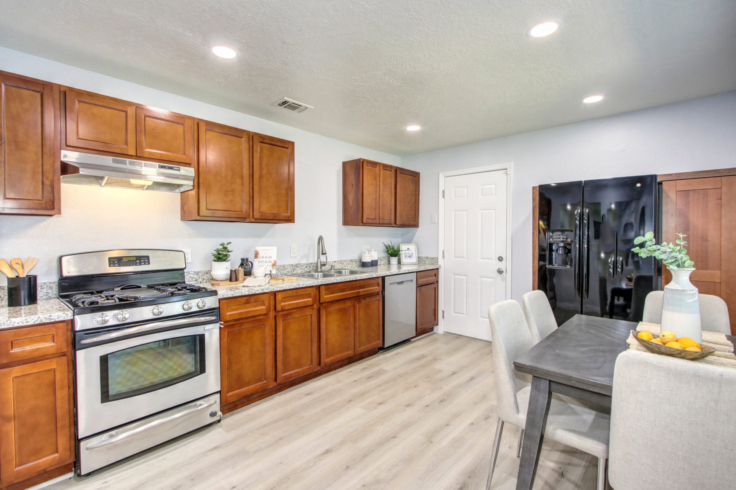Char_Ave_Orangevale_2