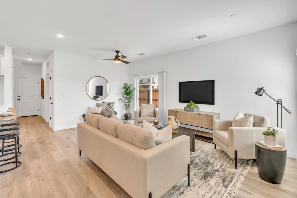 Coal_Creek_Way_Rancho_Cordova_15