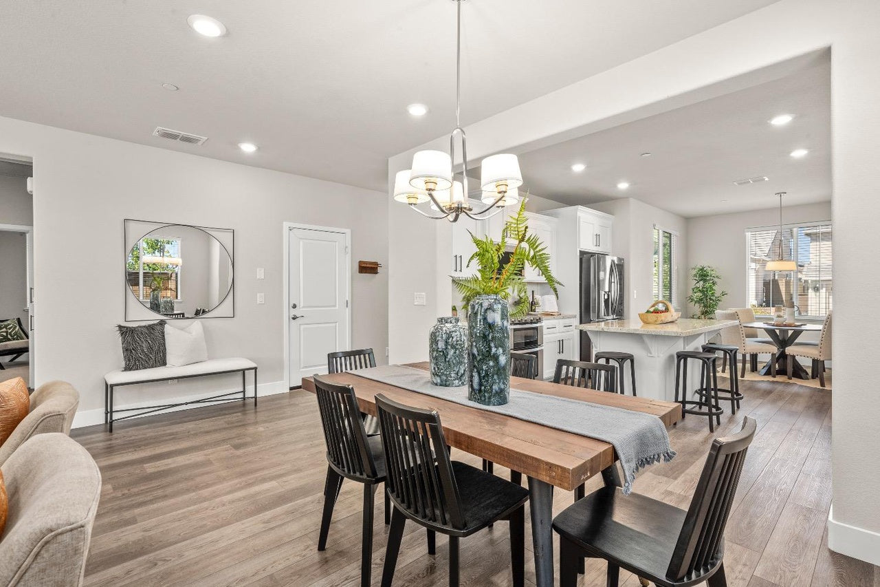 Desert_Bloom_Ct_Rocklin_9
