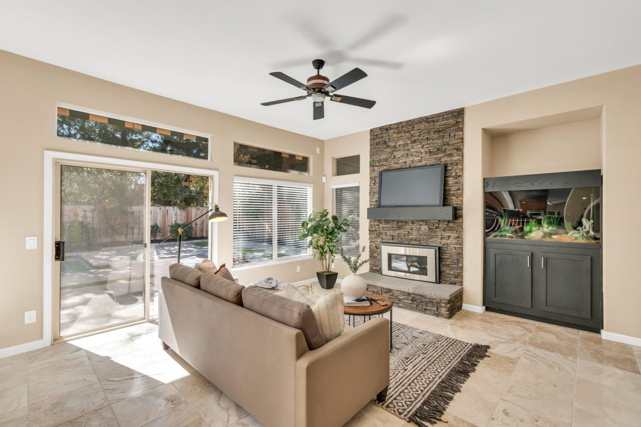 Dulverton_Cir_Folsom_20
