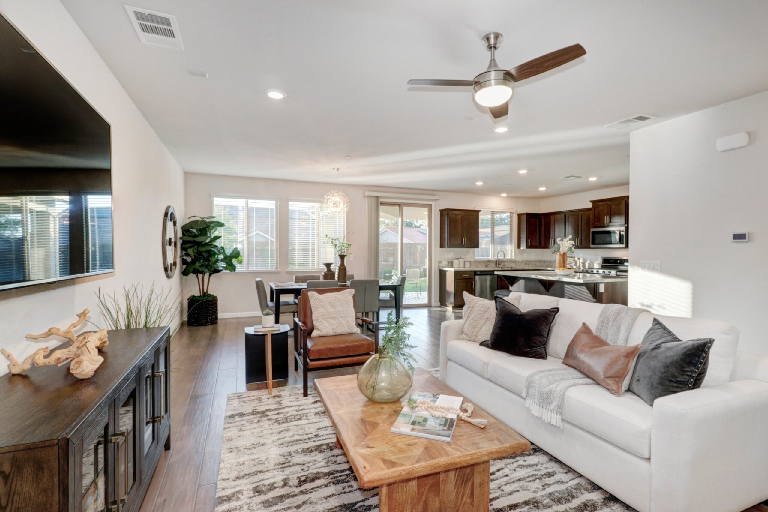 Fenway_Cir_Rocklin_1
