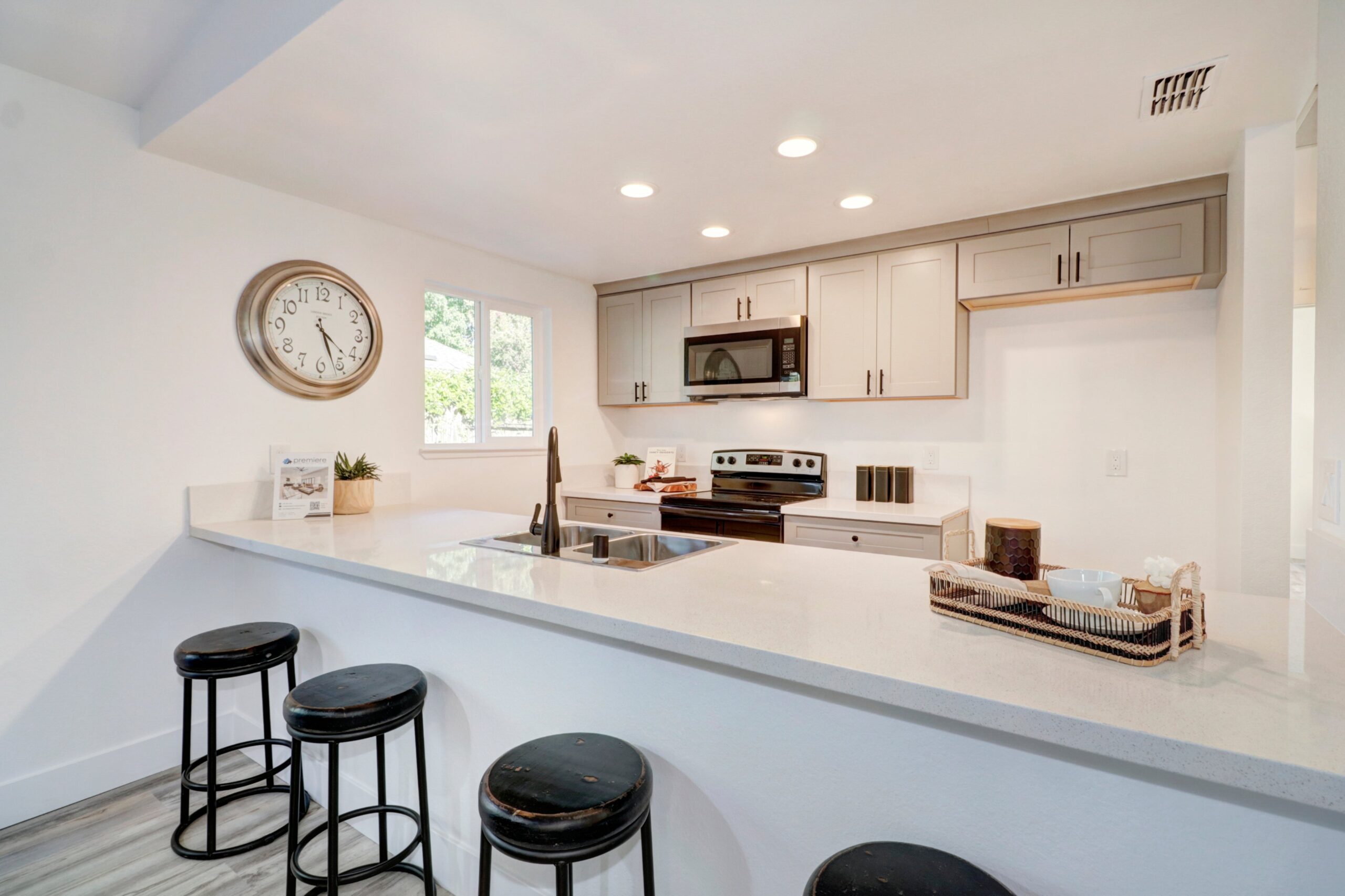Glenrio_Way_Sacramento_4