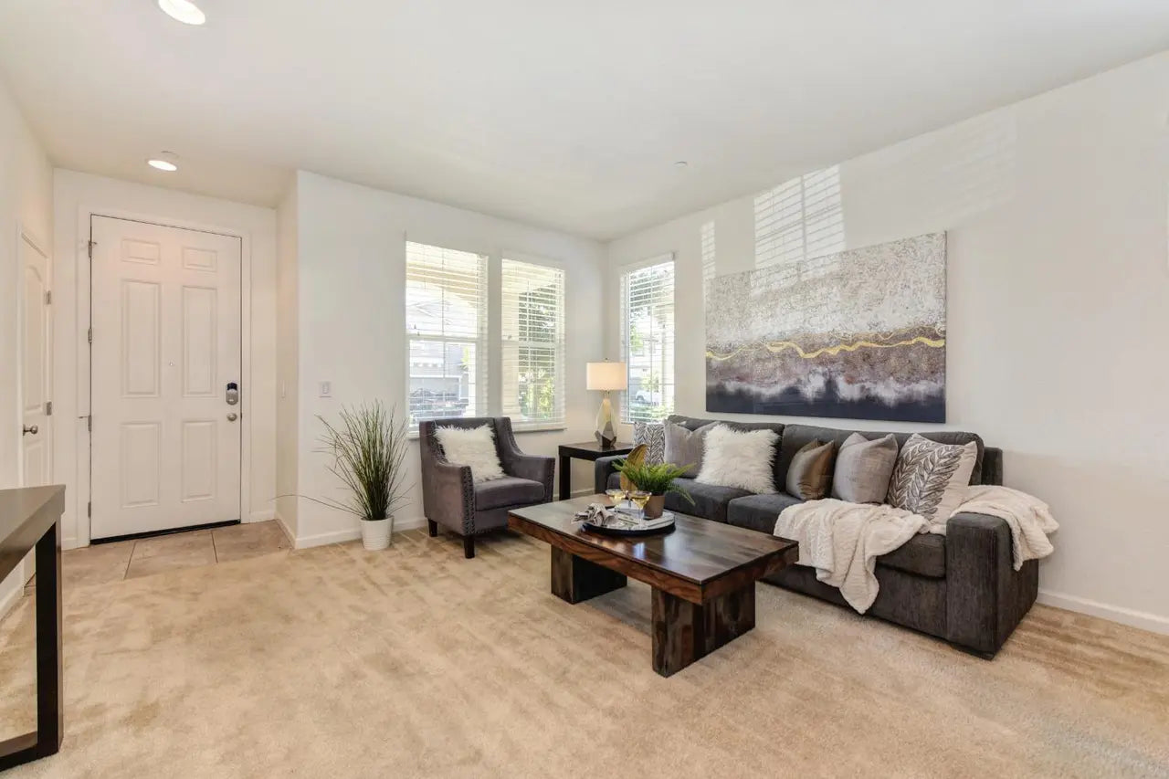 Golden_Cedar_St_Sacramento_2