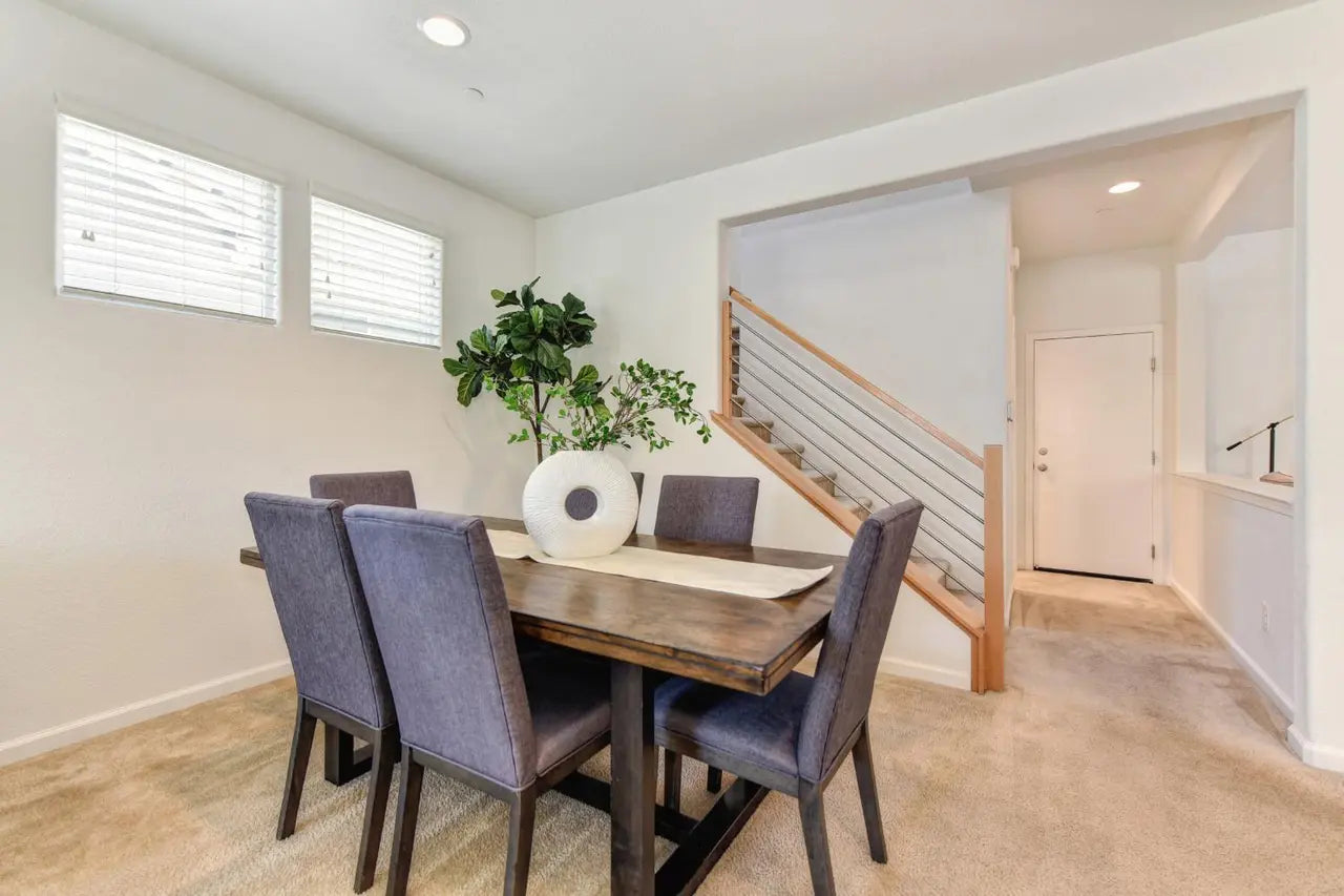 Golden_Cedar_St_Sacramento_4