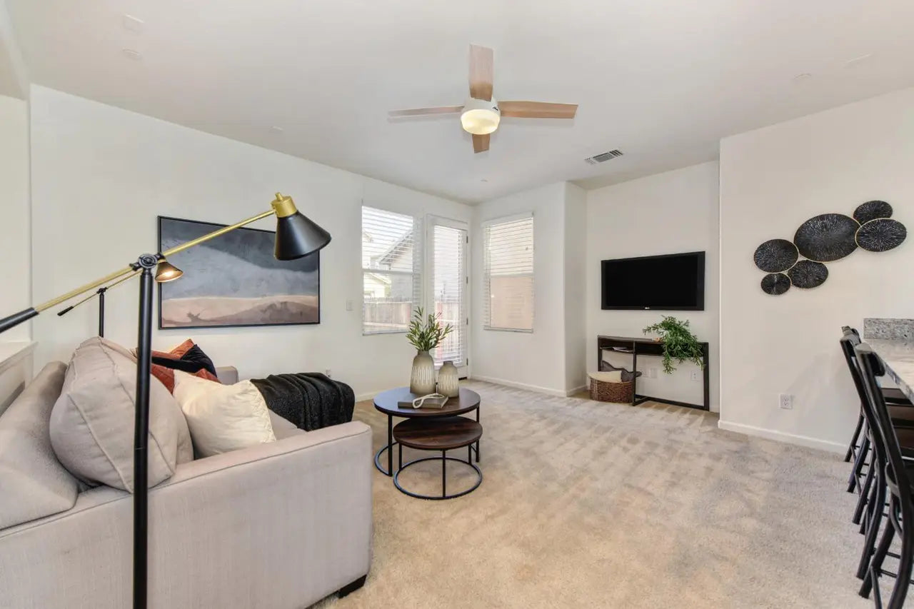 Golden_Cedar_St_Sacramento_6