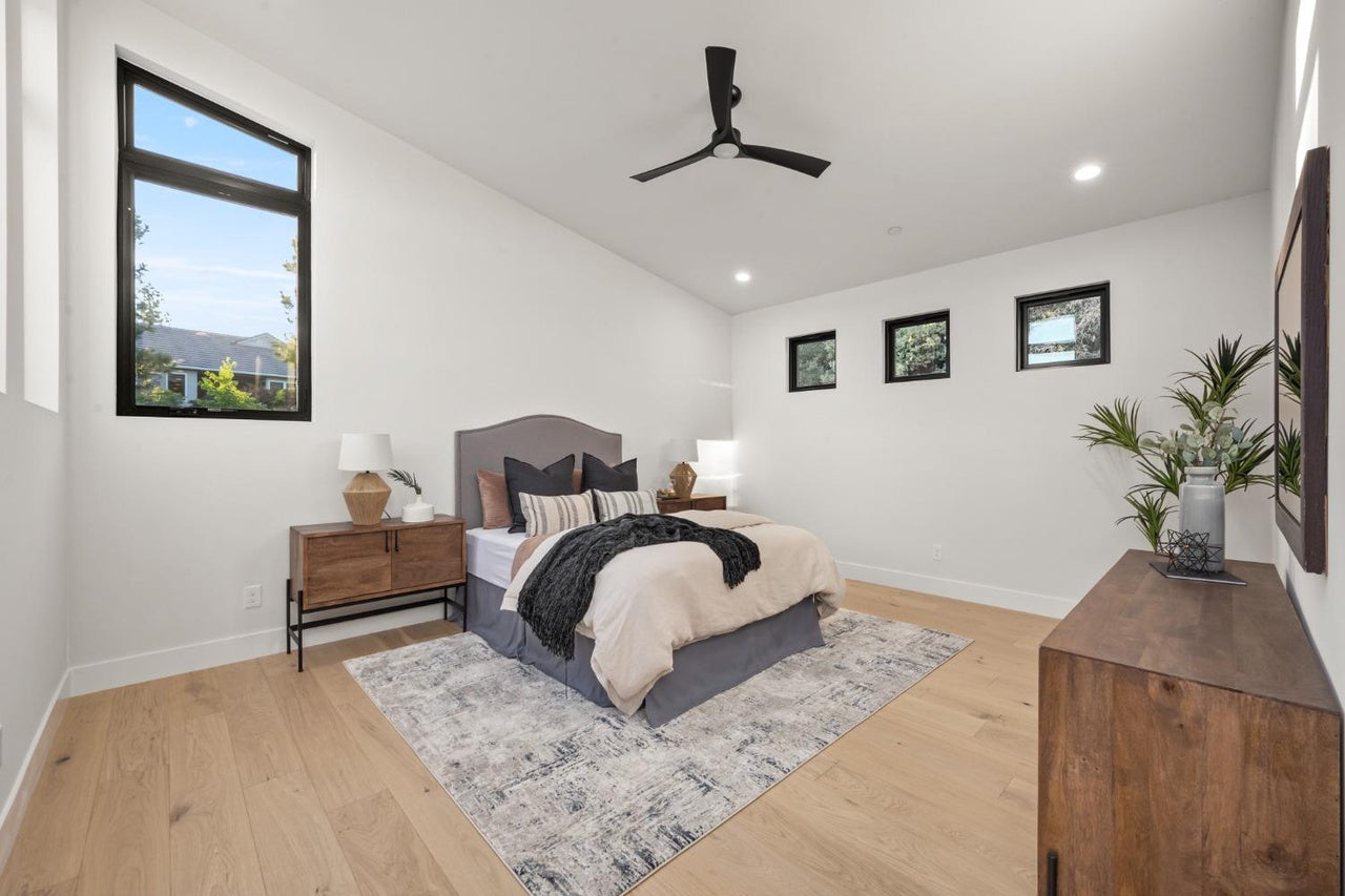 Grand_Knoll_Dr_Meadow_Vista_10