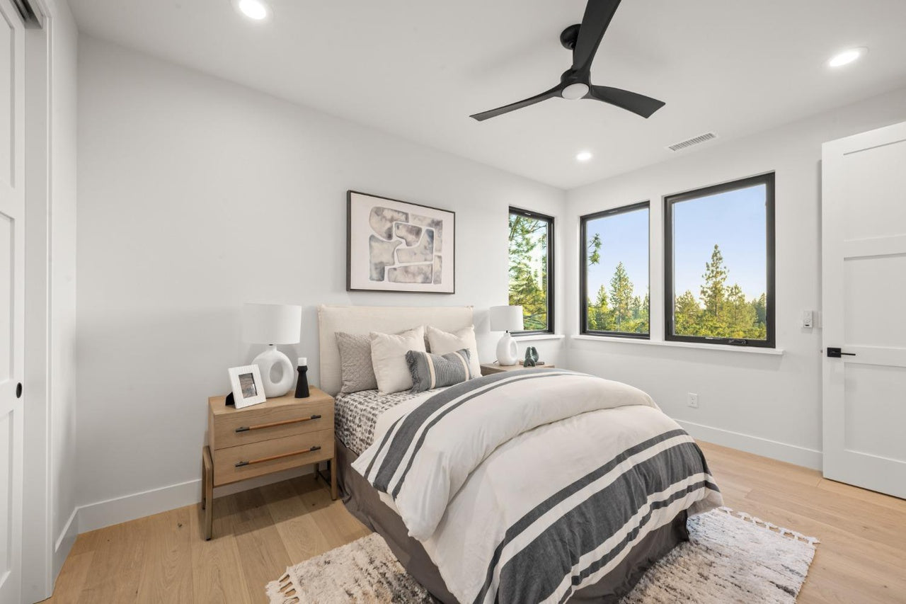 Grand_Knoll_Dr_Meadow_Vista_12