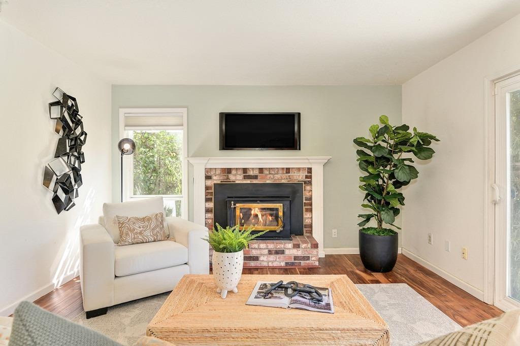 Greenborough_Dr_Roseville_10