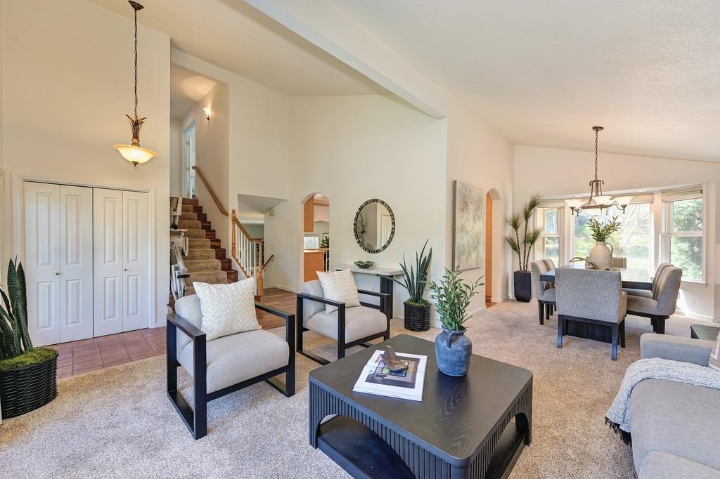 Greenborough_Dr_Roseville_2
