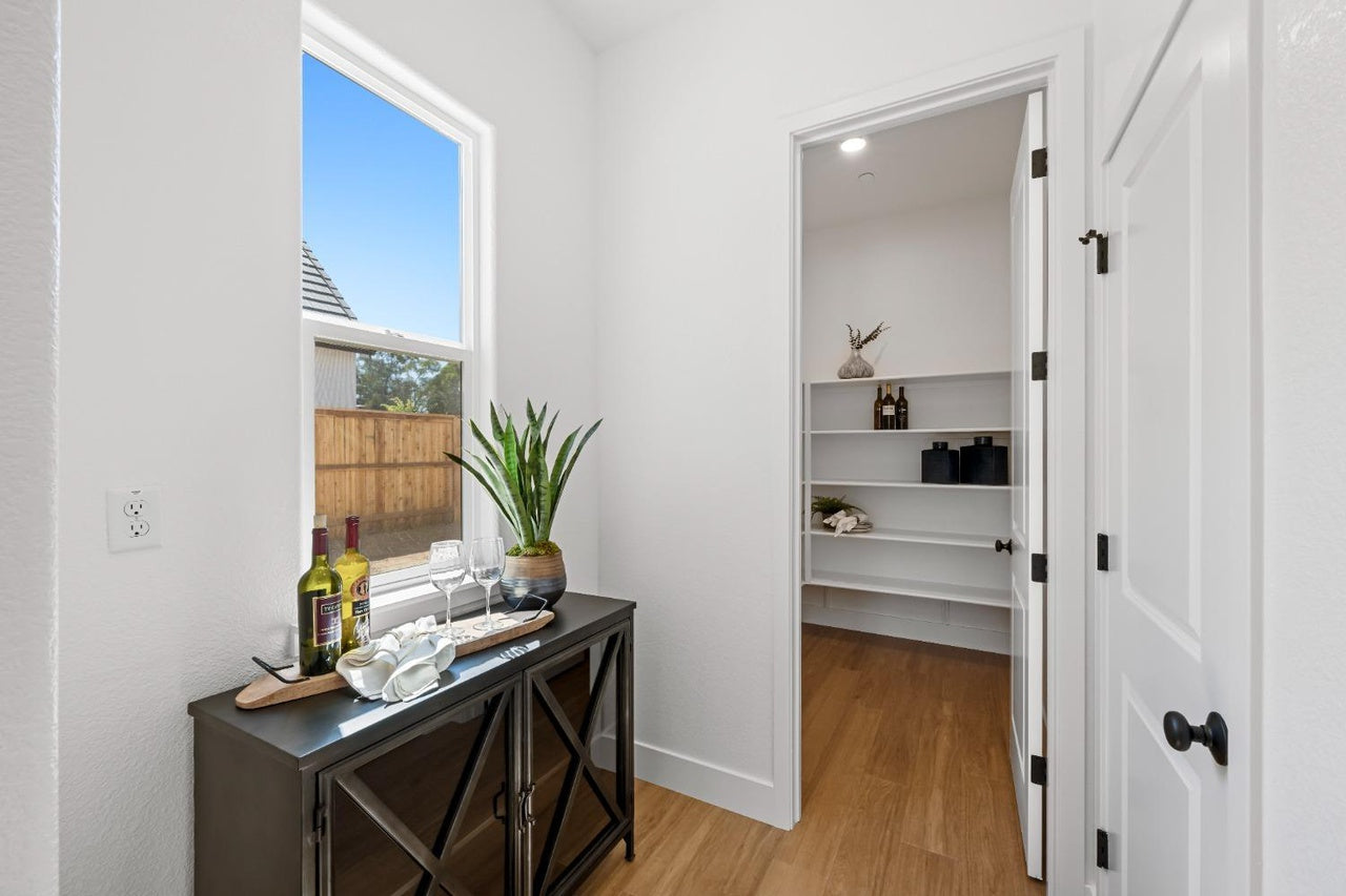 Grove_Cir_Loomis_15