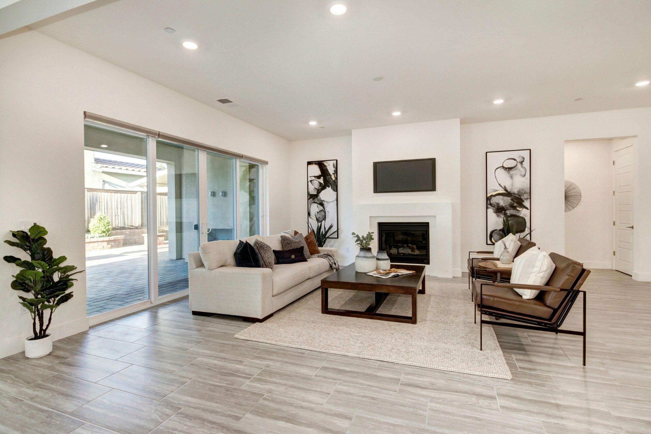 Hummingbird_Cir_Folsom_24