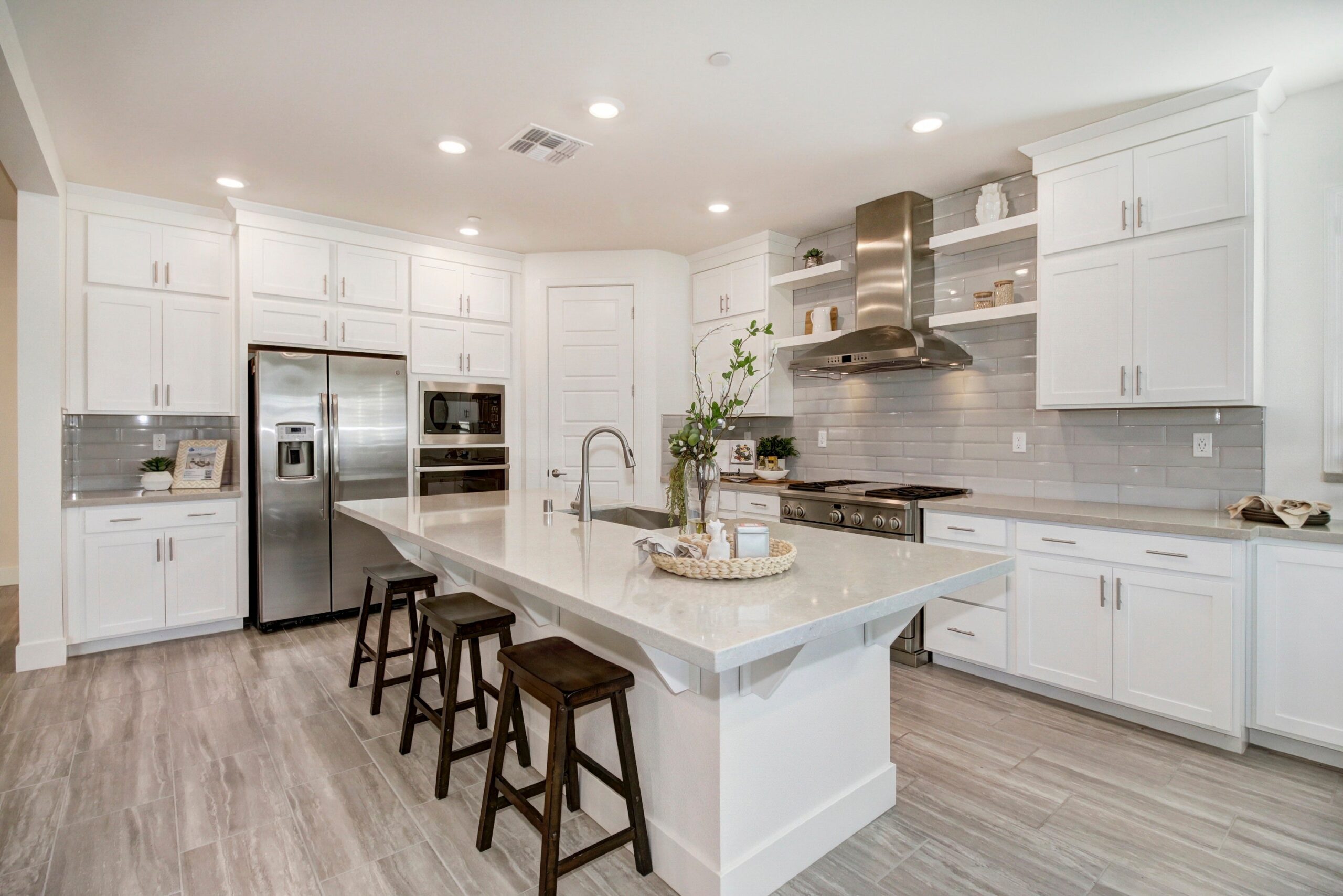 Hummingbird_Cir_Folsom_4