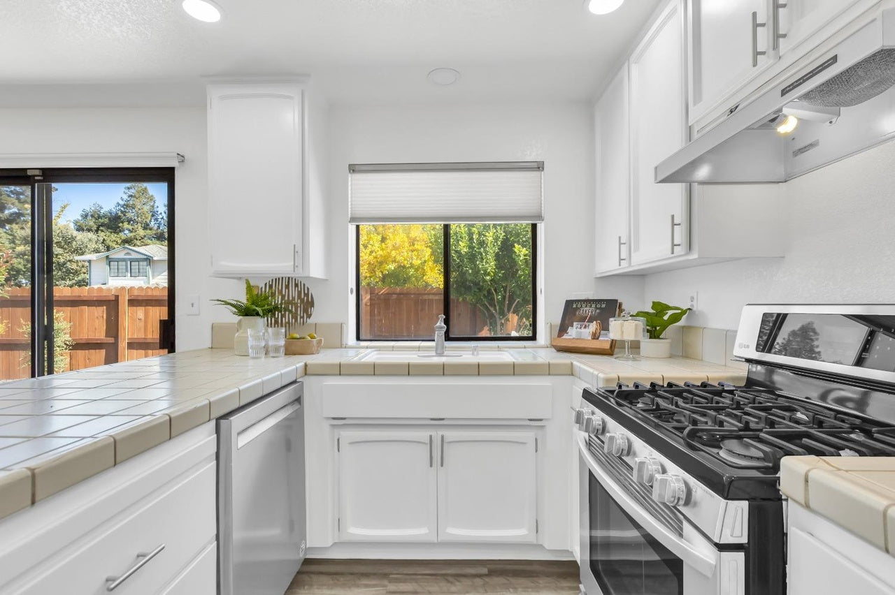 Ivydale_Cir_Elk_Grove_4