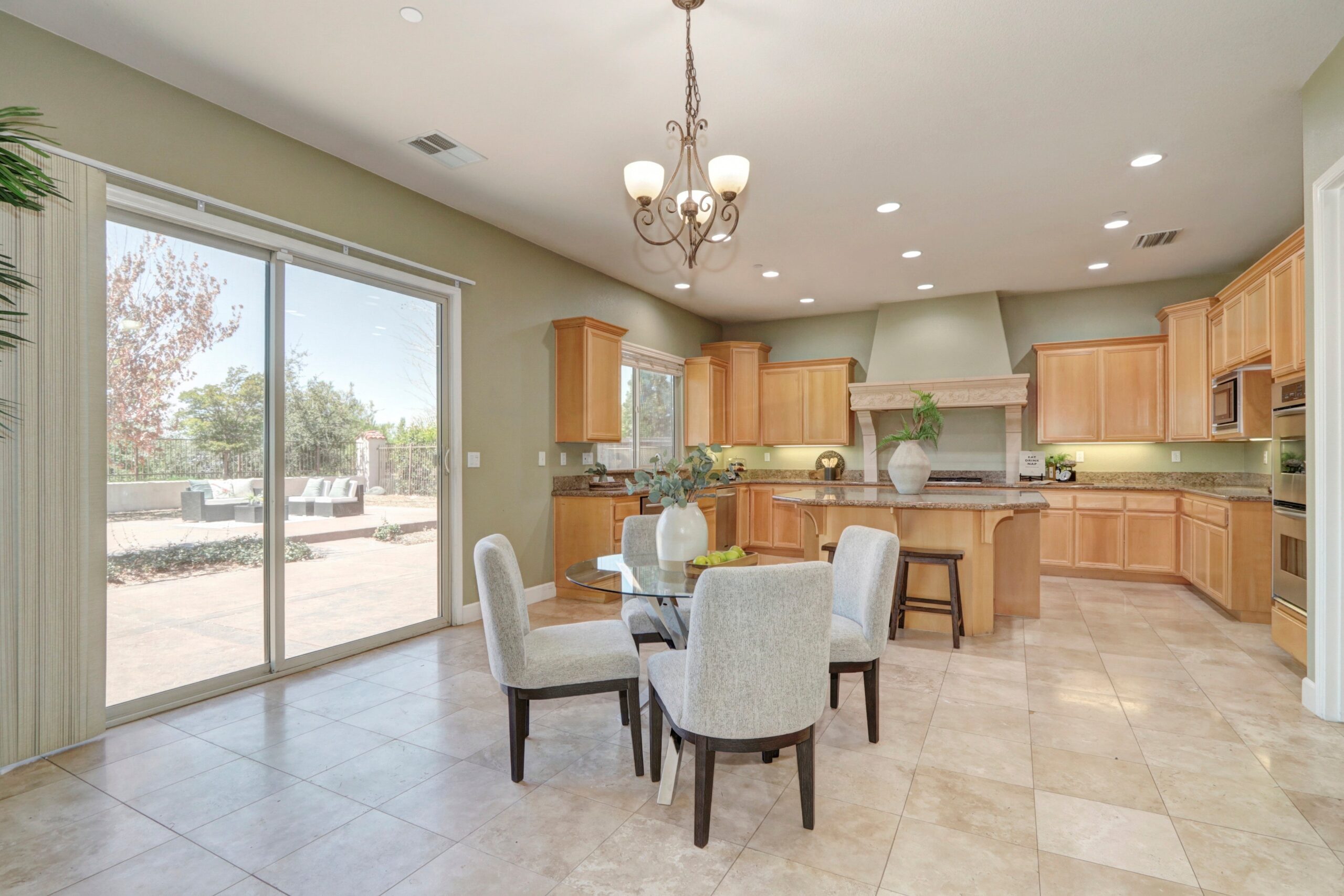 Ladera_Dr_Lincoln_4