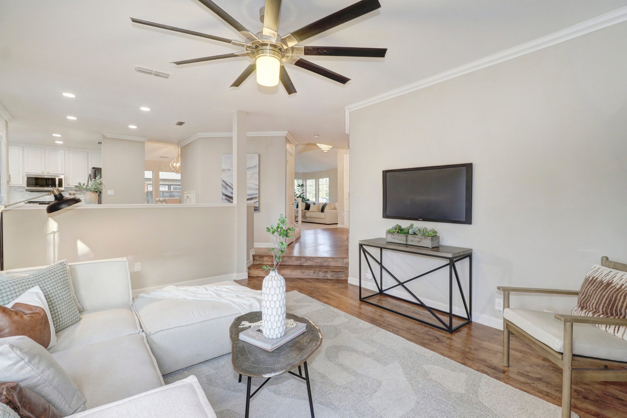 Laguna_Oaks_Dr_Elk_Grove_8