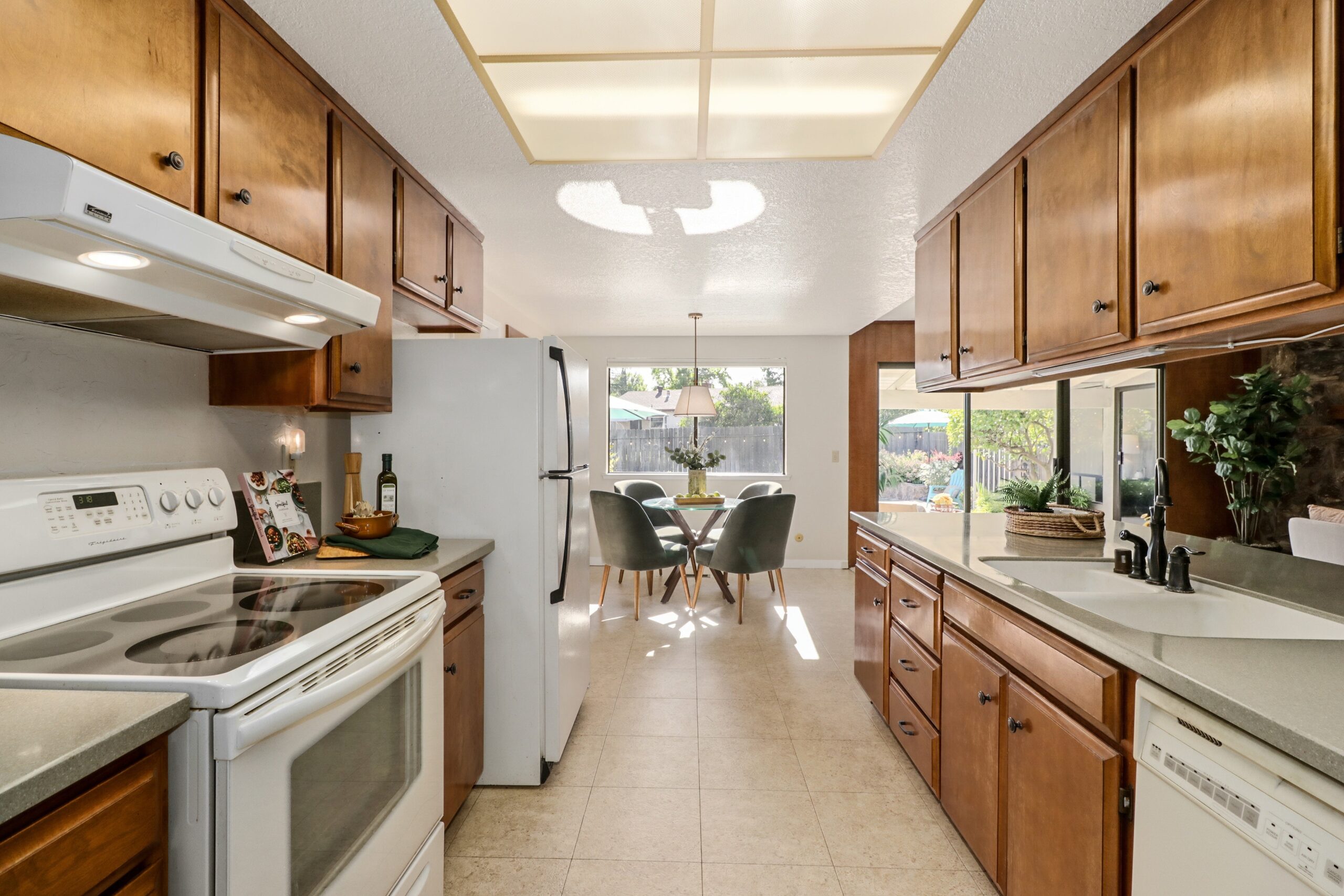 Milmar_Way_Sacramento_11