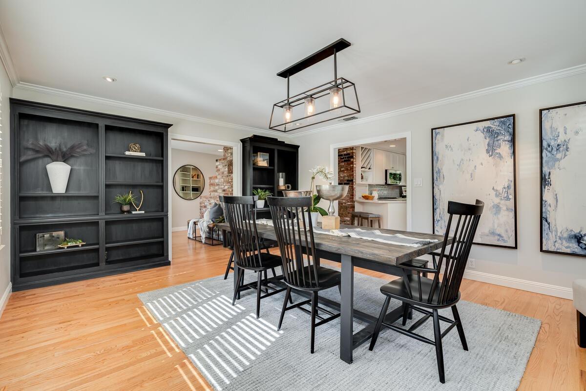 Monteglen_Ct_Carmichael_12