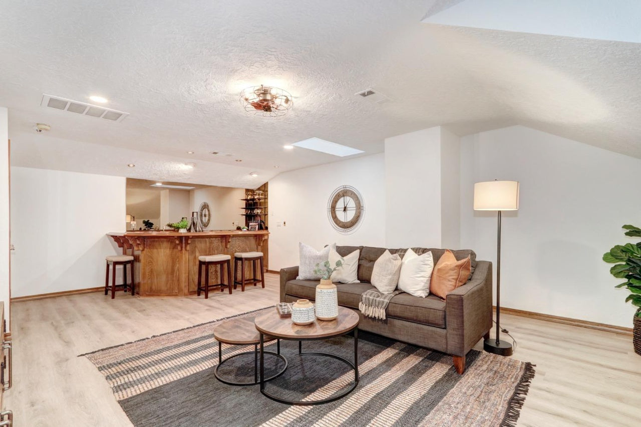 Oak_Hills_Ct_Carmichael_19