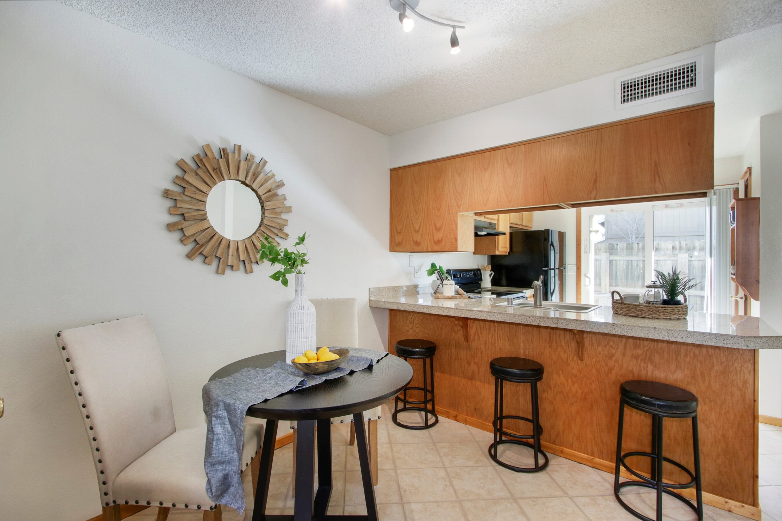 Palm_Ave_Sacramento_2