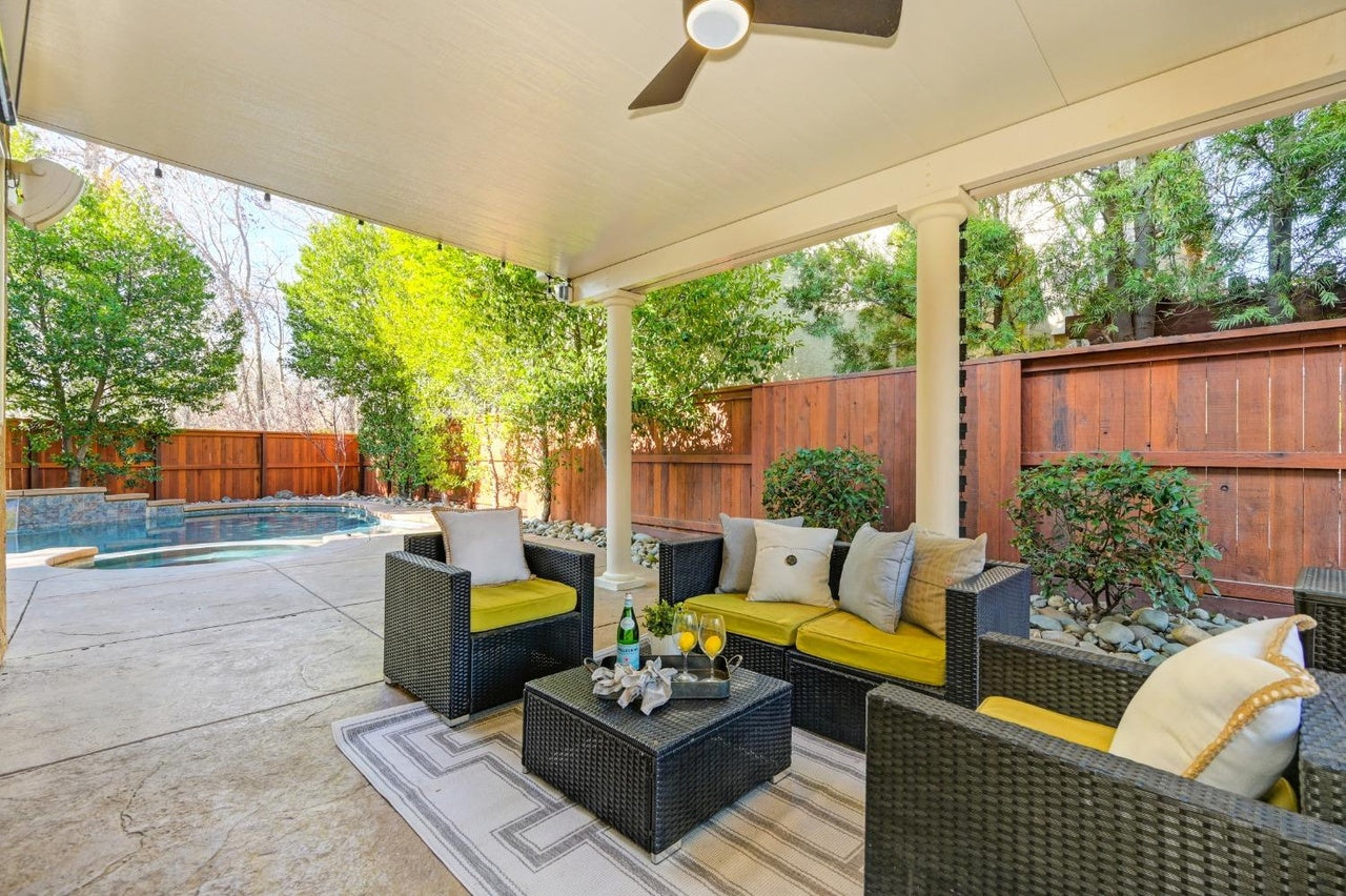 Pond_View_Dr_Folsom_24