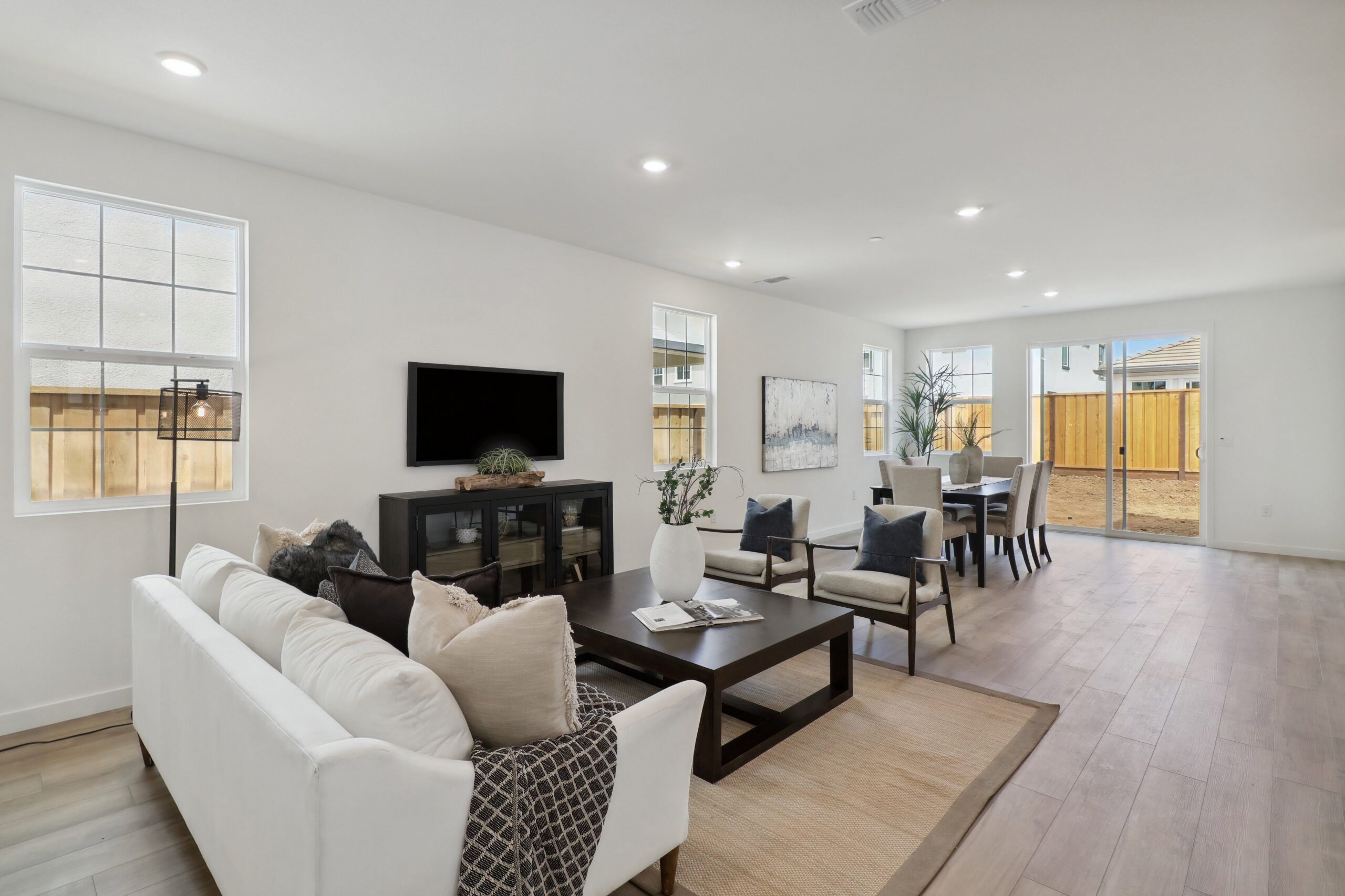 Ramy_Cir_Elk_Grove_11