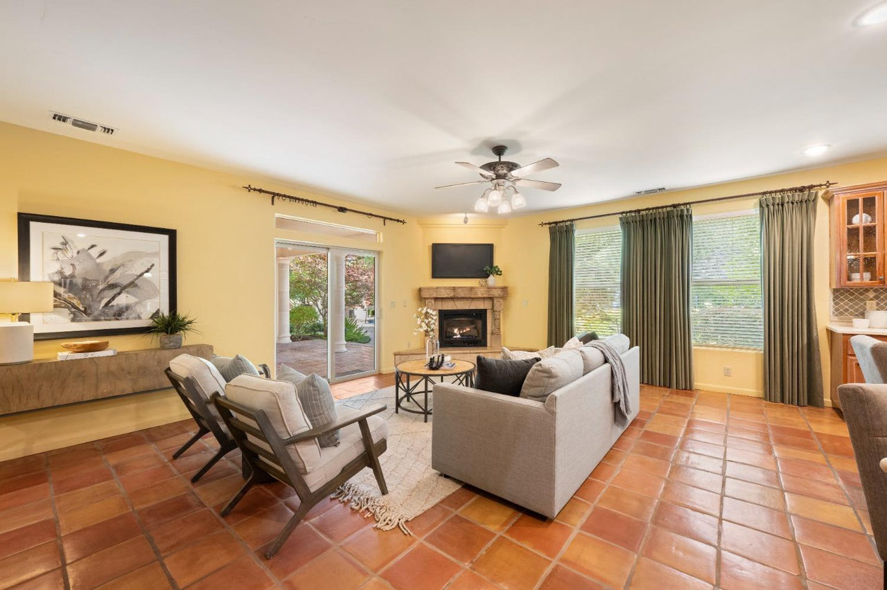 Rim_Rock_Cir_Loomis_22