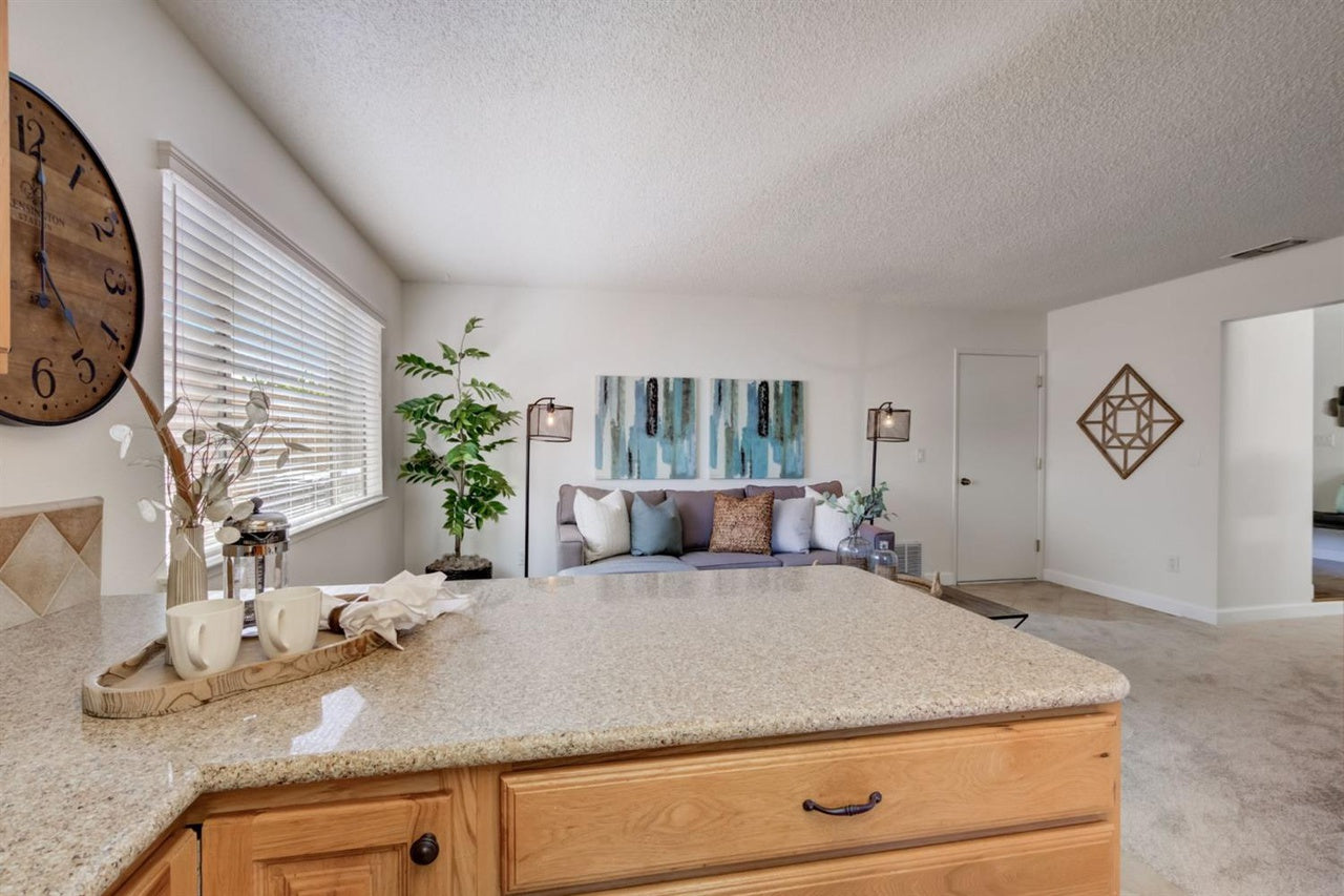 River_Trails_Cir_Rancho_Cordova_12