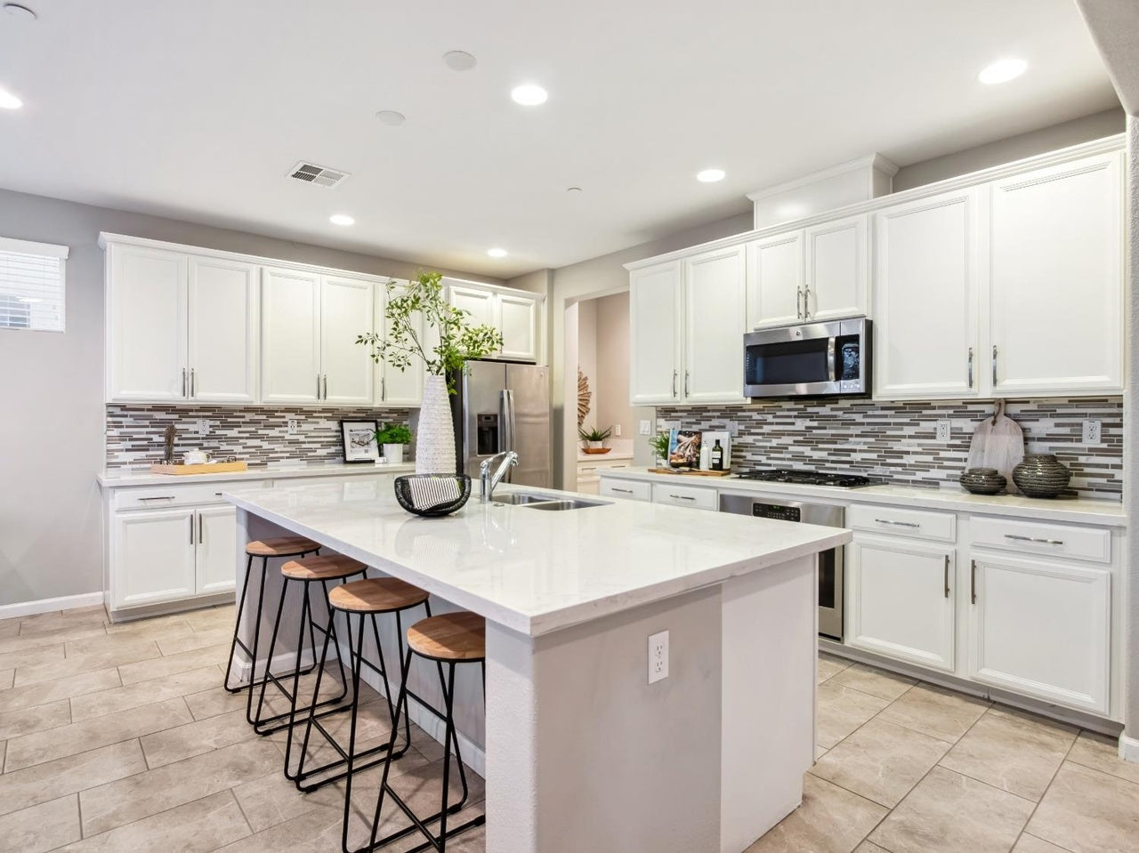 Roma_Way_Roseville_4