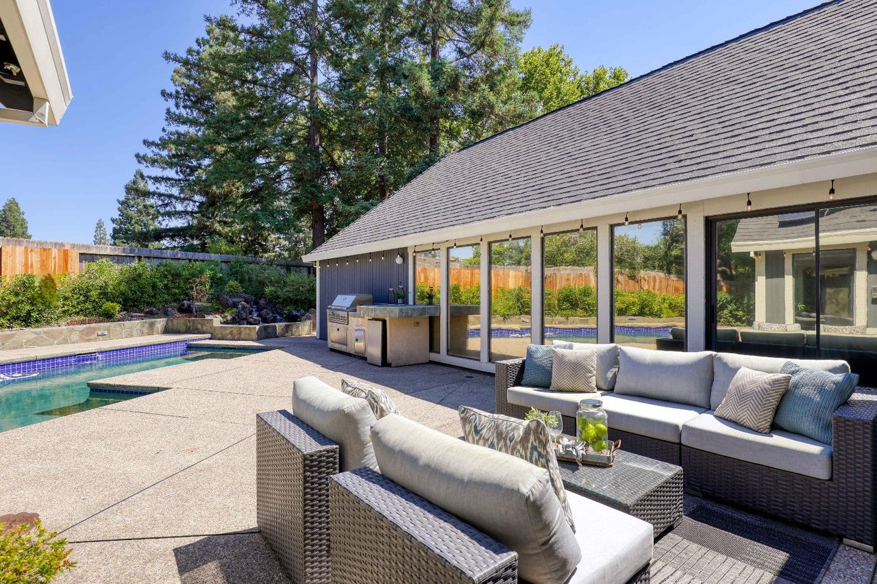 Somer_Ridge_Dr_Roseville17