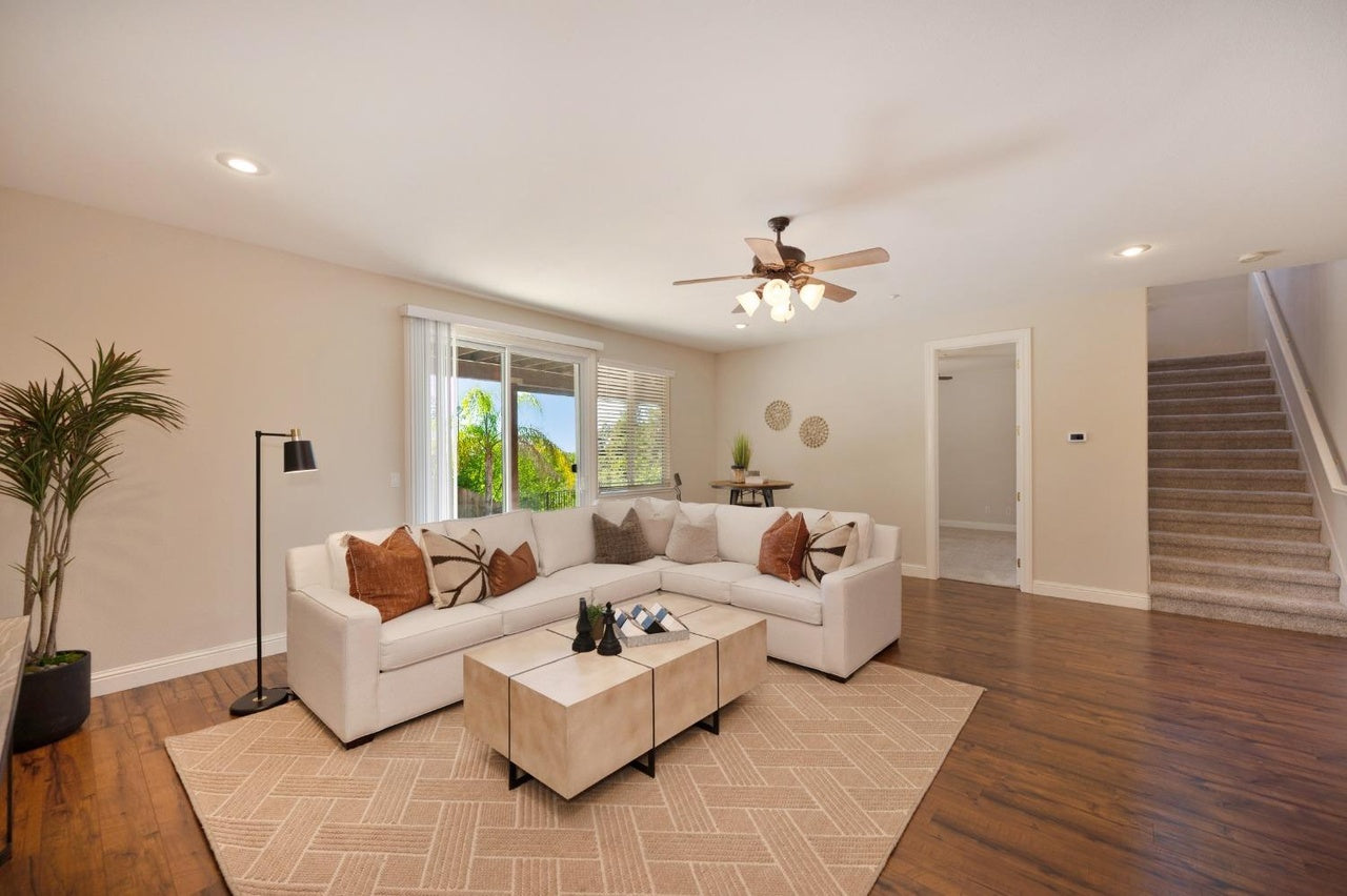 Star_Vista_Ln_Rocklin_15