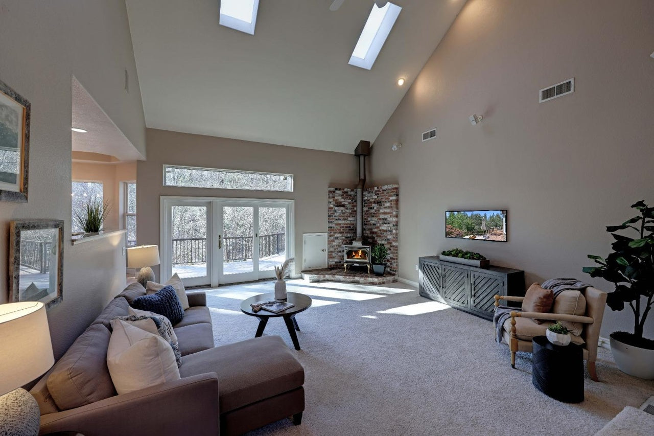 Walgra_Meadows_Cir_Meadow_Vista_5