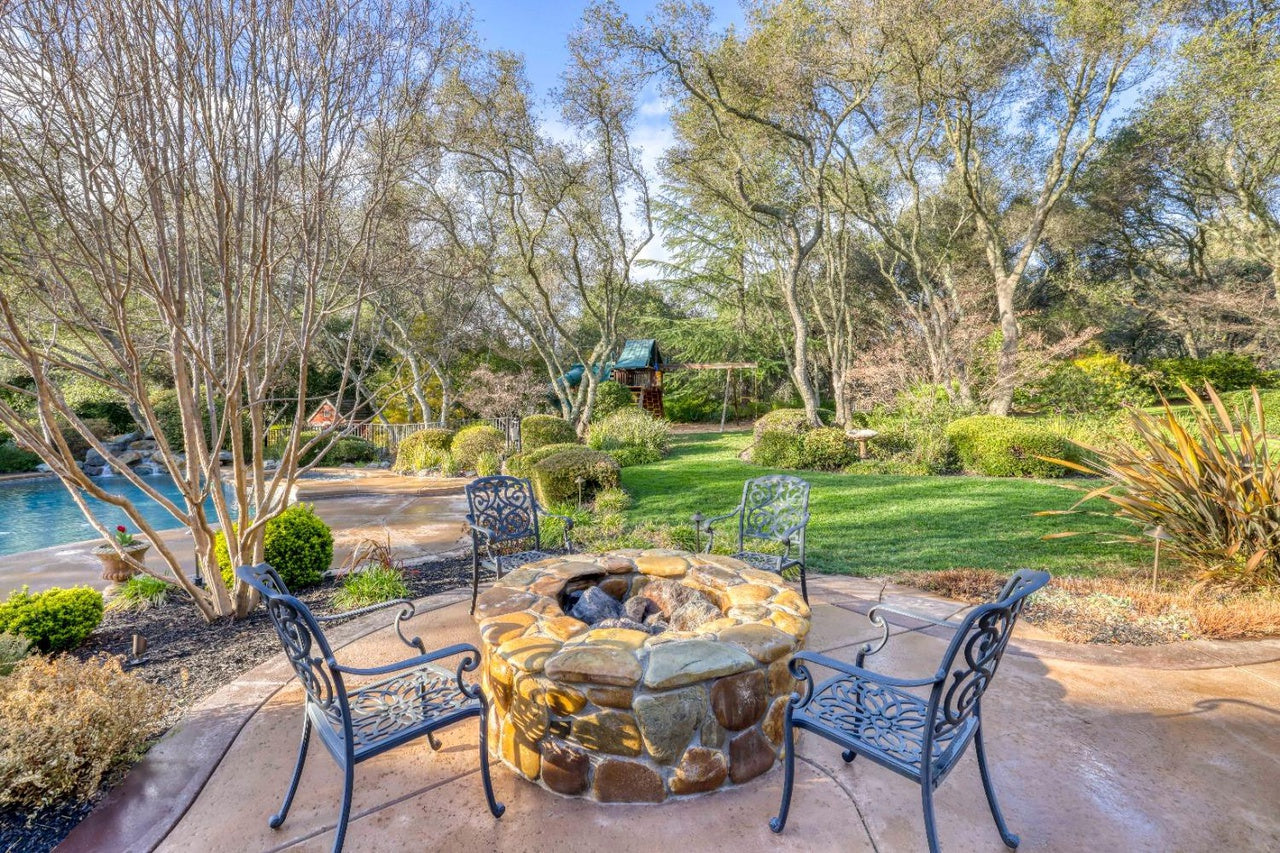Warren_Ct_Granite_Bay_16