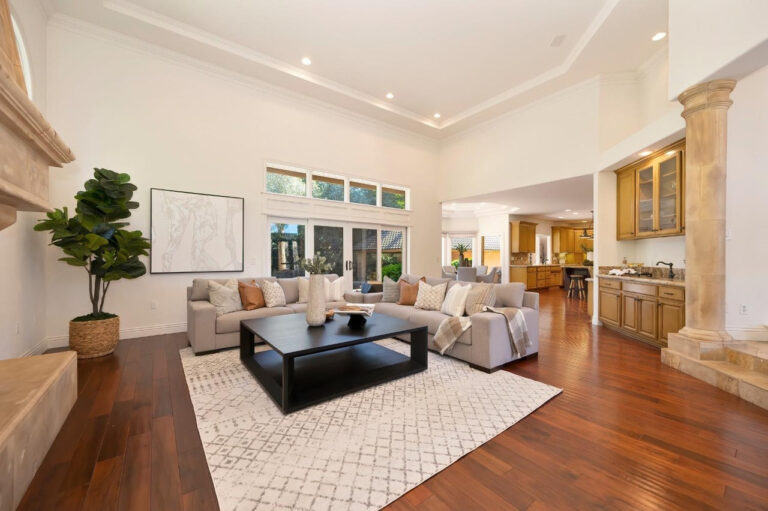 Luxury Home Staging | Wexford Cir Granite Bay 1