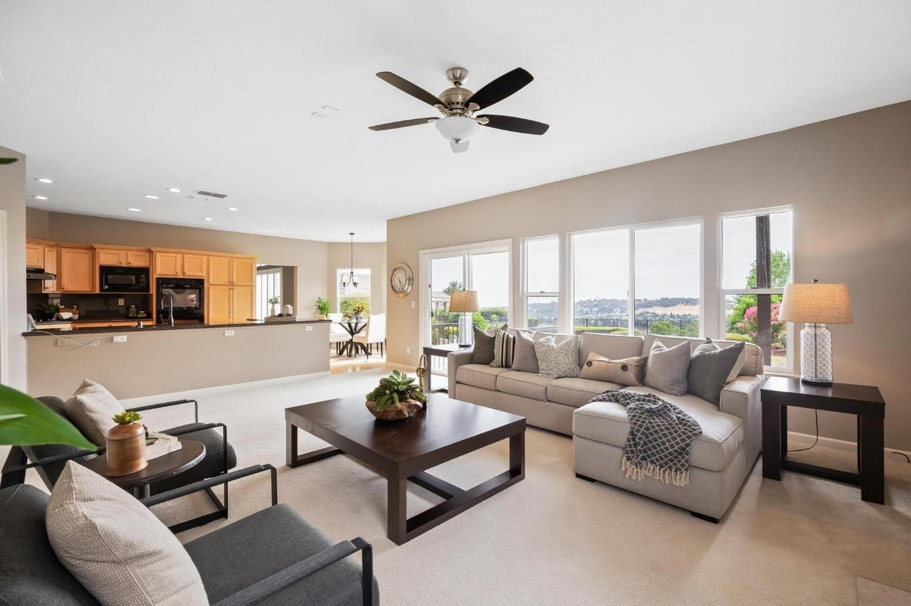 Woodleigh_Ln_Cameron_Park_3