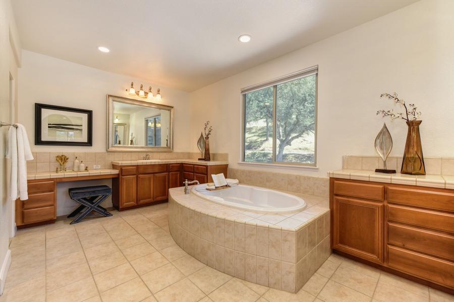 pleasant_creek_dr_rocklin_7