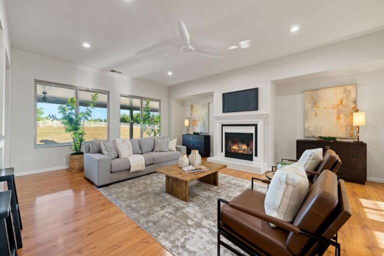 Crossrail Dr, Wilton | Premiere Home Staging & Design