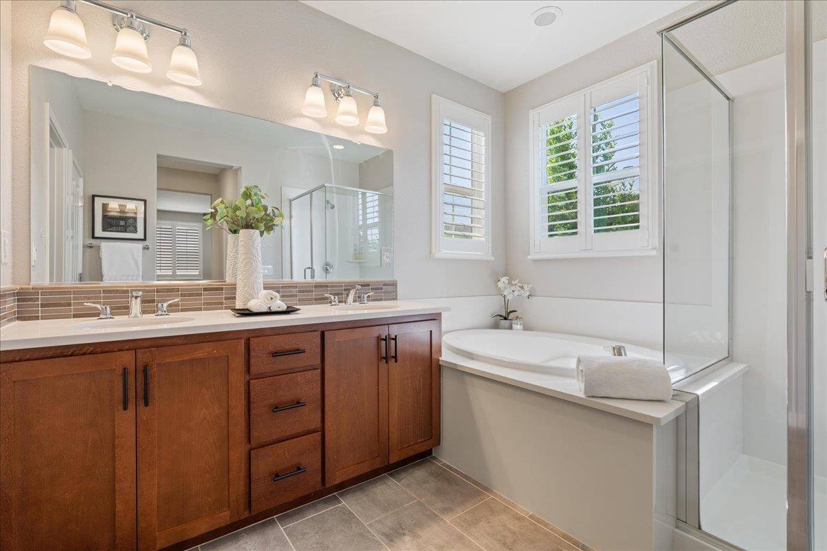 Oakbriar Cir, Roseville | Premiere Home Staging & Design