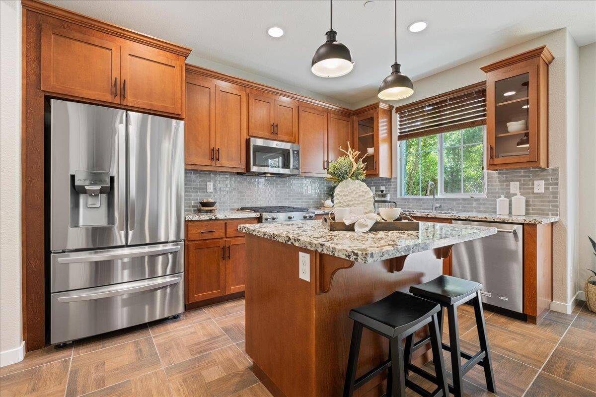 Oakbriar Cir, Roseville | Premiere Home Staging & Design