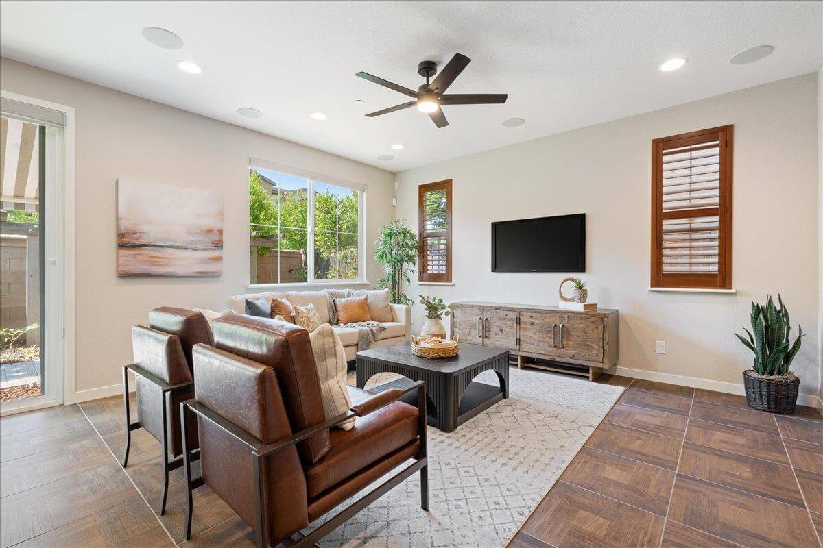 Oakbriar Cir, Roseville | Premiere Home Staging & Design
