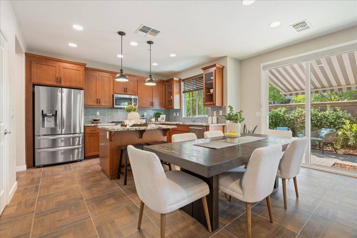 Oakbriar Cir, Roseville | Premiere Home Staging & Design