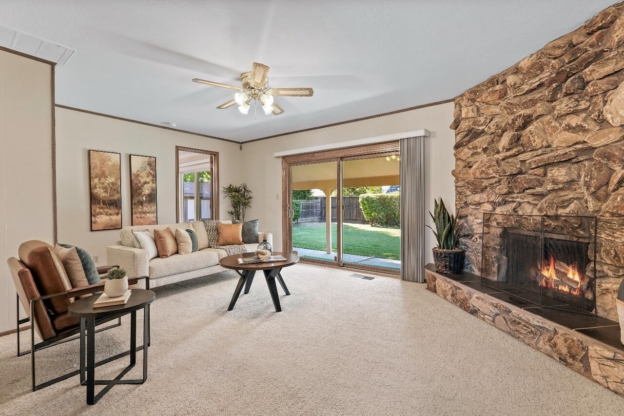 Scenic Oak Ct, Carmichael | Premiere Home Staging & Design