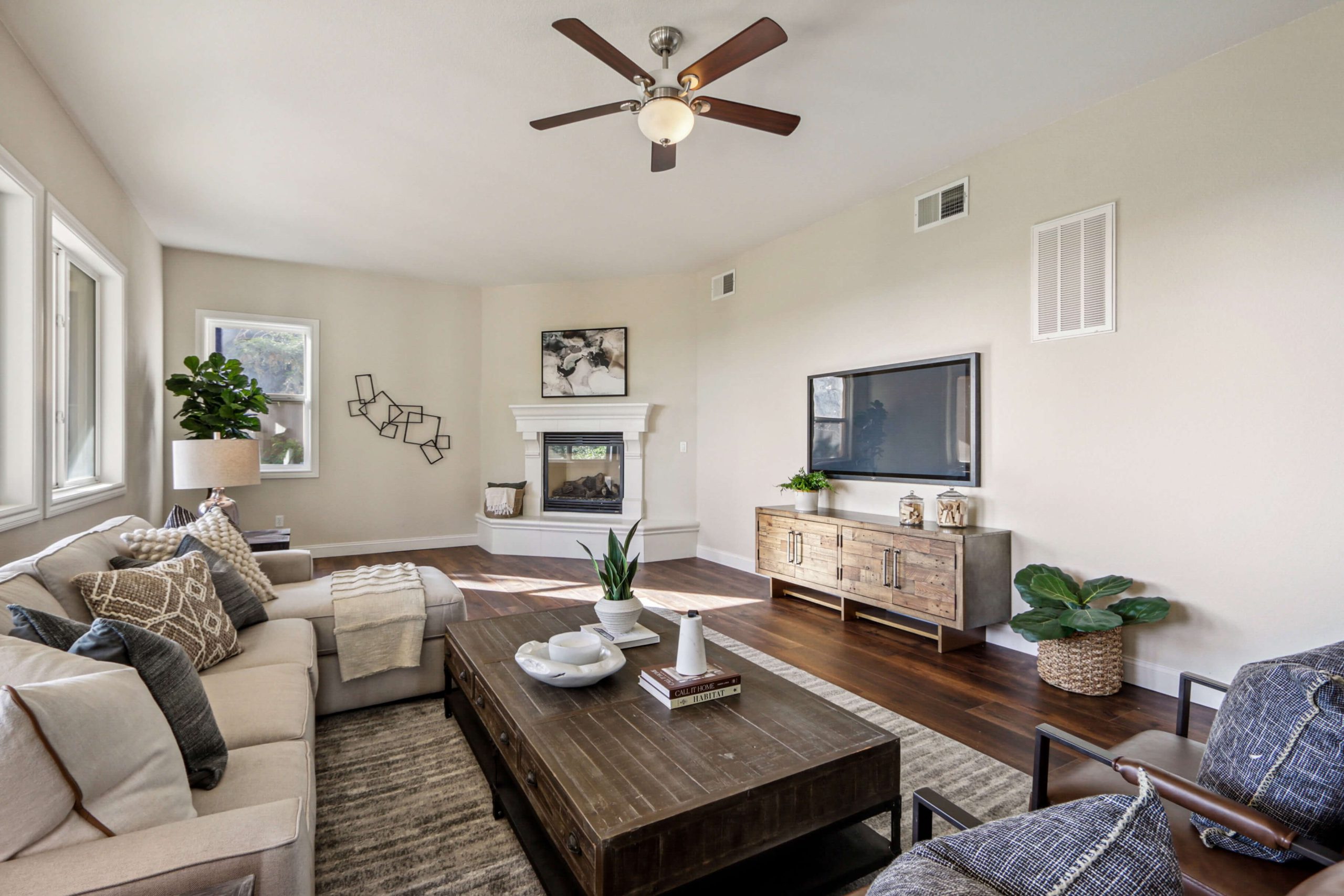 Vinicola Ct, El Dorado Hills - Premiere Home Staging & Design