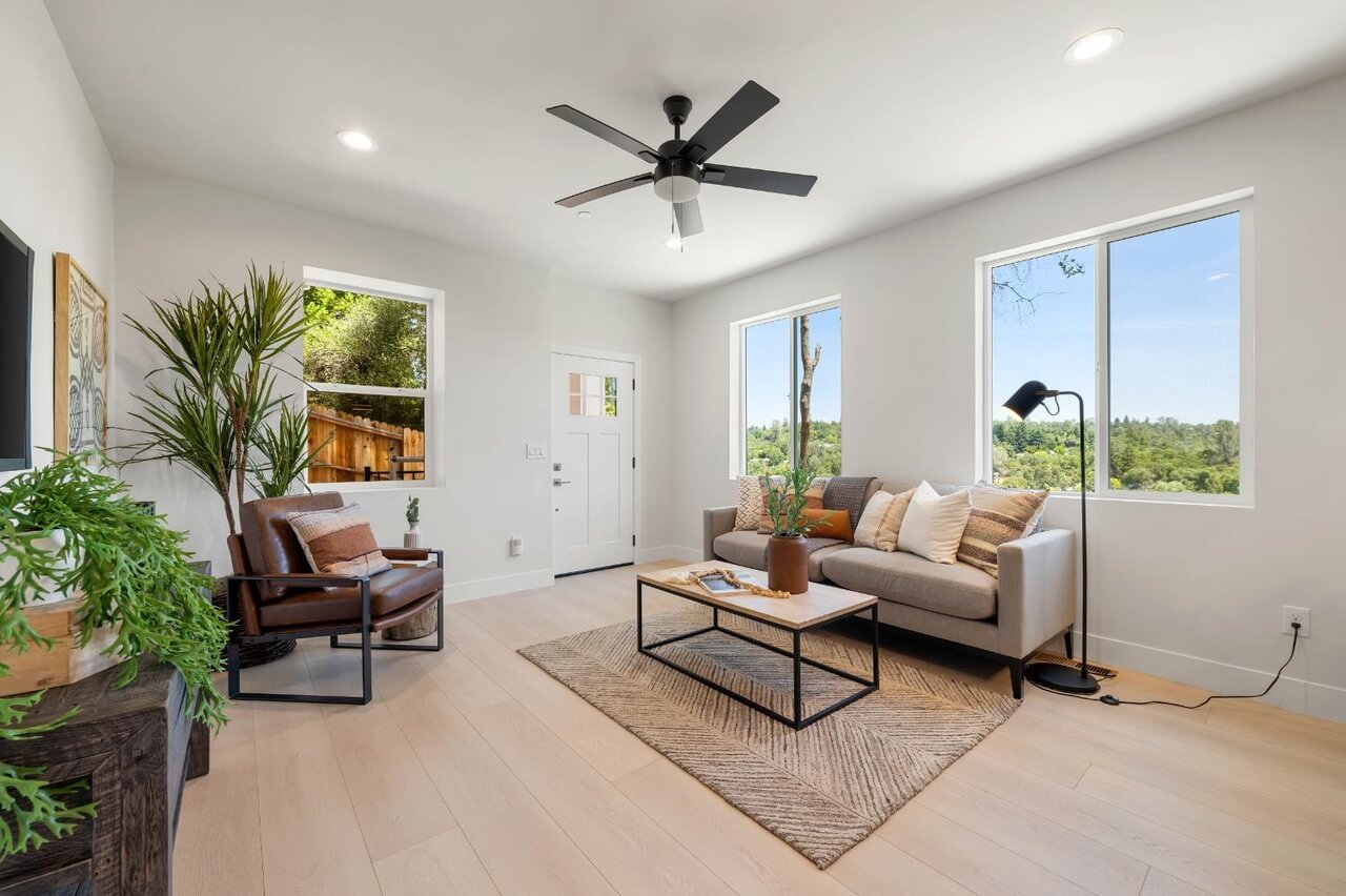 Swenson Ct, Auburn - Premiere Home Staging & Design